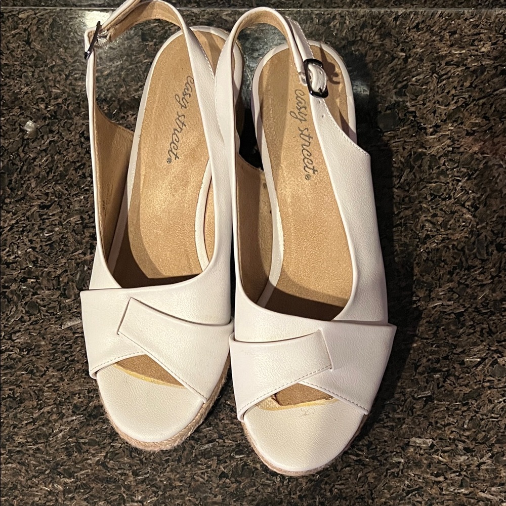Easy Street Super Flex Zone White Women's Slingback Sandals